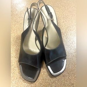 Joan & David black slingback heels size 8.5